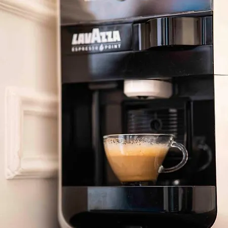 Navona بيت ضيافة 4*