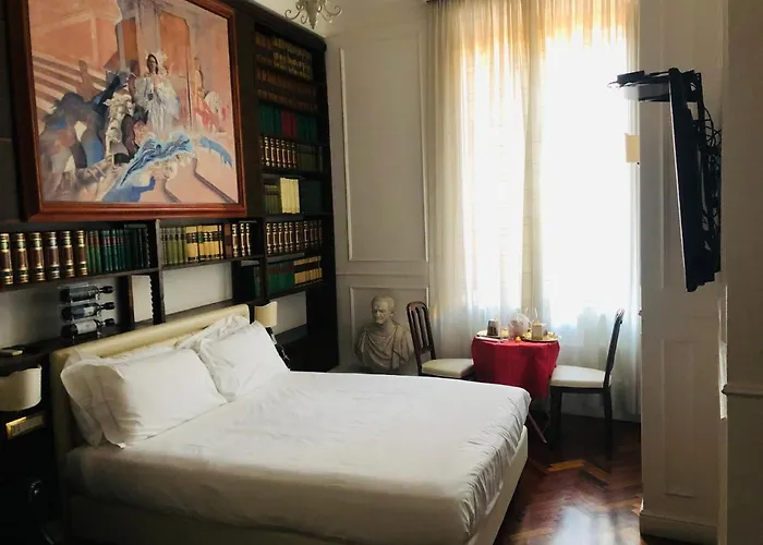 Navona Central Guest house 4*