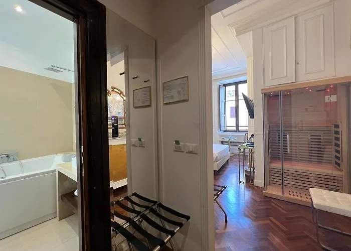 Guest house Navona Central 4*