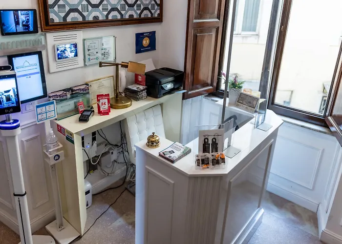 Navona Central Guest house 4*