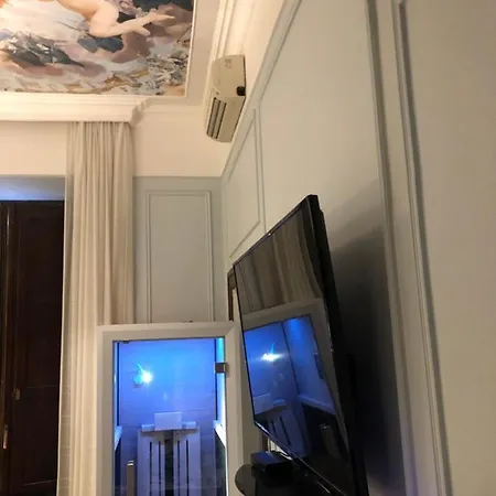 纳沃纳中央套房酒店 招待所