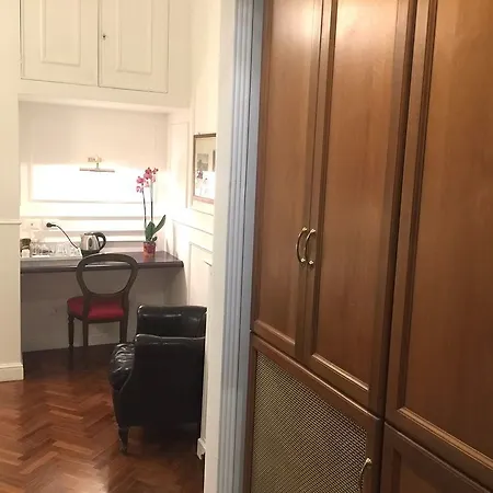 Guest house Navona Central 3*